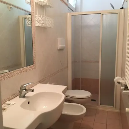 Hotel Dipendenza Vegas *